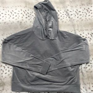 long sleeve cropped shirt with hood